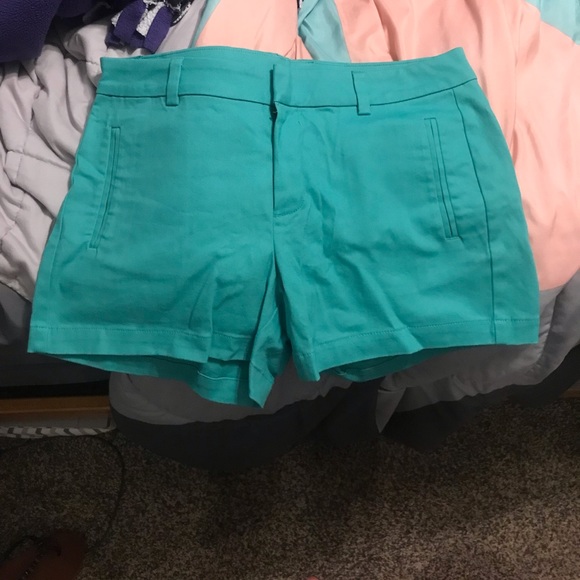 a.n.a Pants - nice dress shorts. size 6